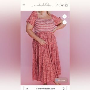 2x midi dress.  Super cute!! Worn 3 times.